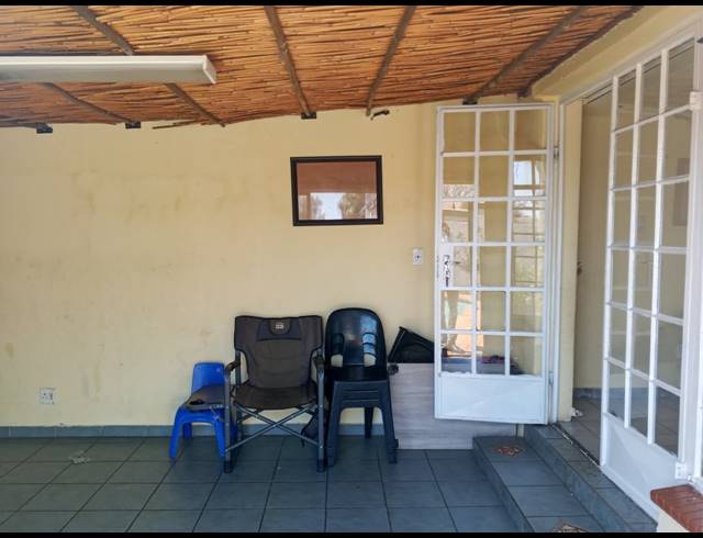 3 BEDROOM TOWNHOUSE FOR SALE IN BIRCH ACRES